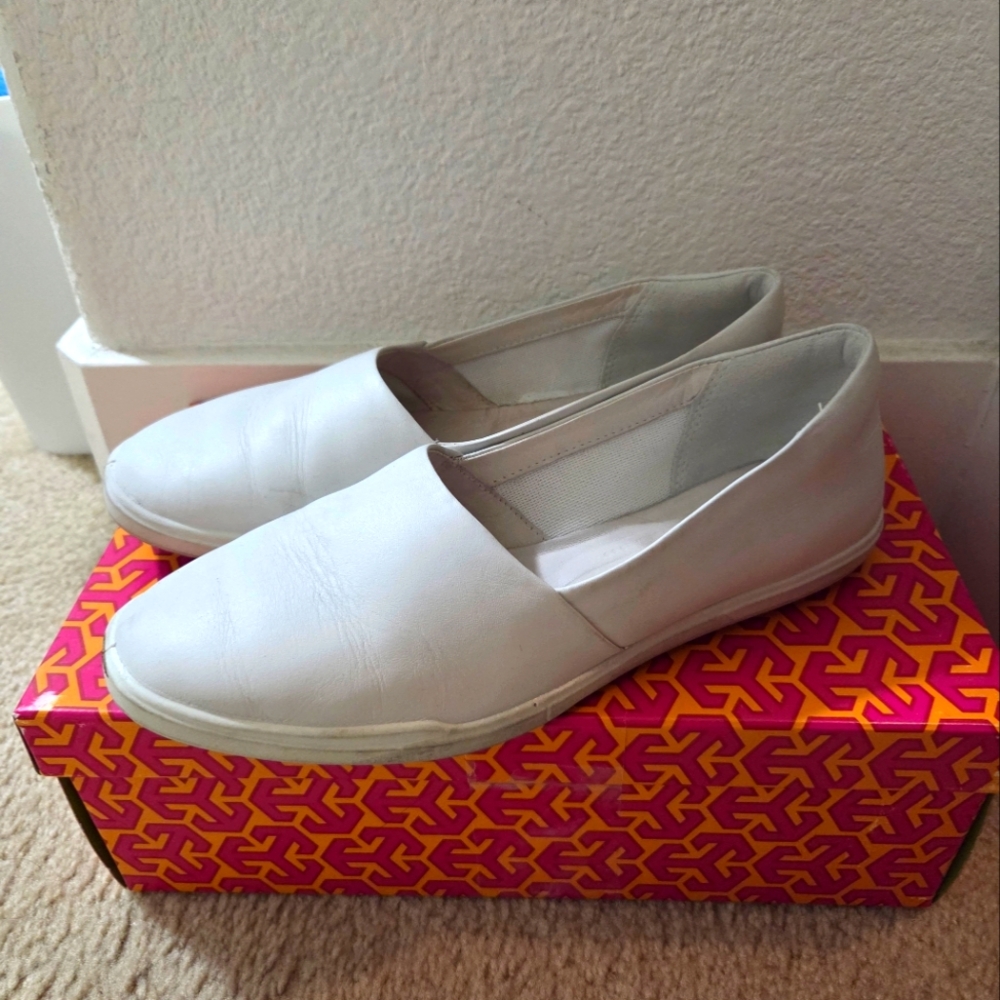 Ecco Simpil White Slip-On Shoes